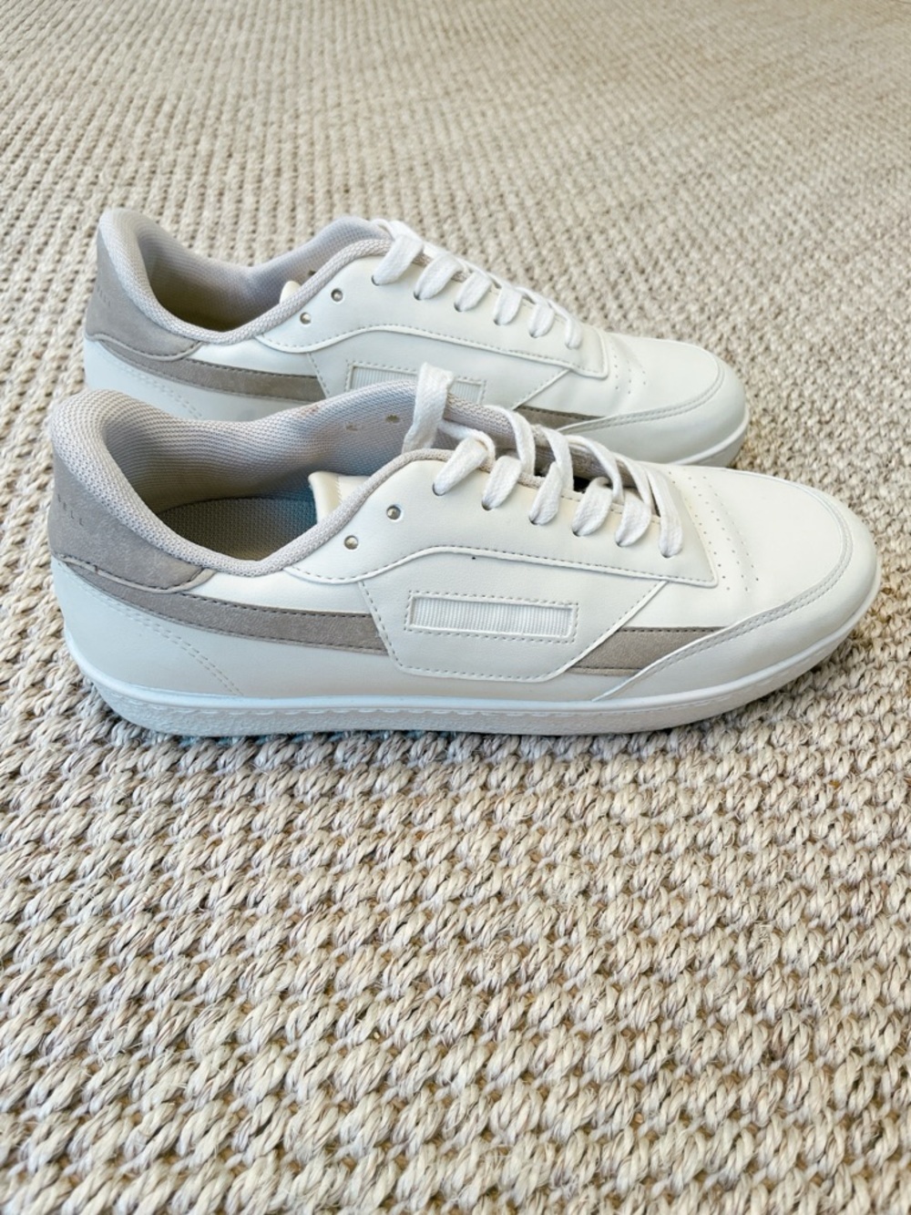 Oliver Cabell Womens Vegan 481 Cream Sneakers S 38 - Picture 2 of 13